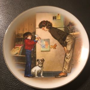 Avon Mother’s Day 1985 collectible plate